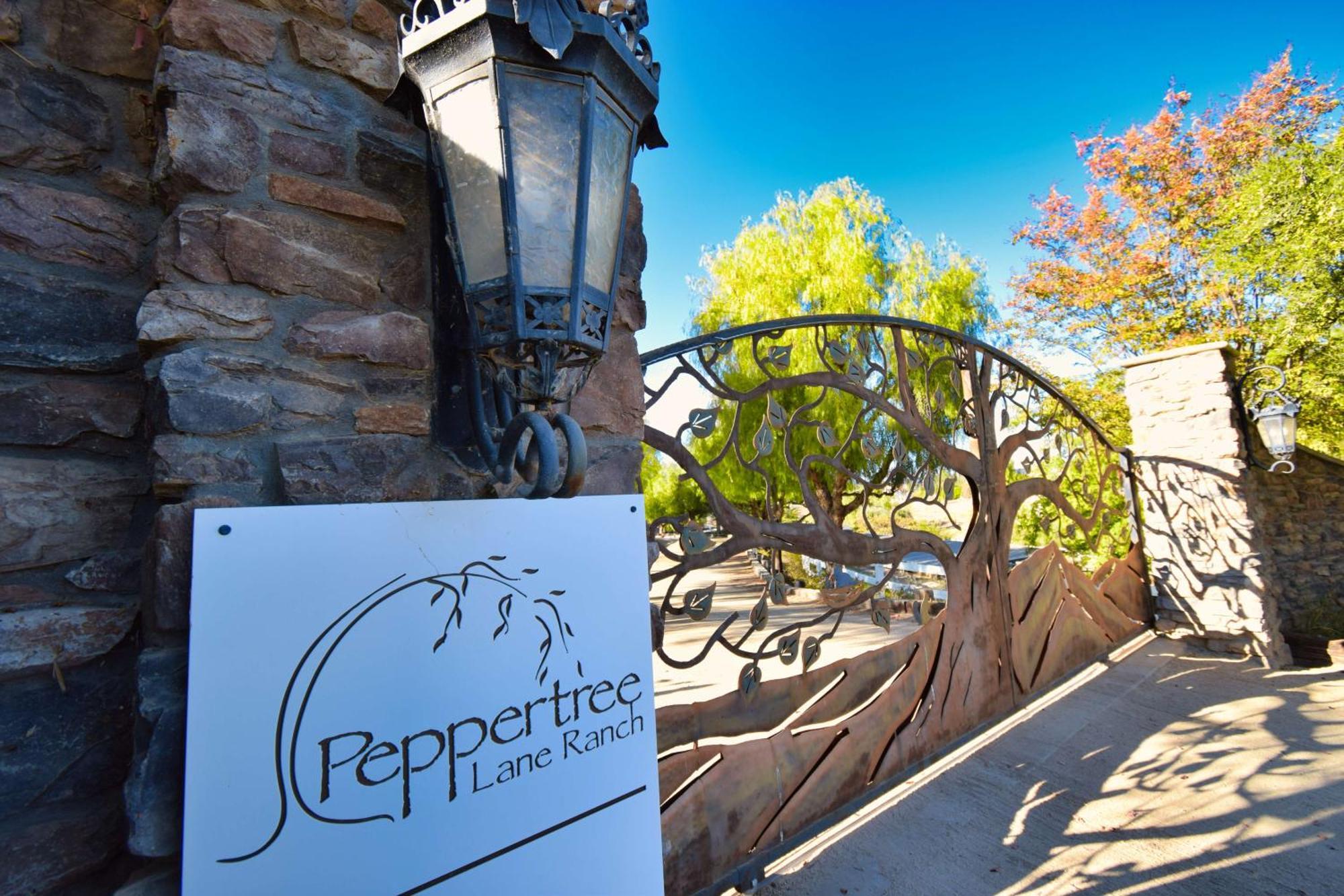 Peppertree Lane Ranch -- Seven-Acre Ranch In The Heart Of Wine Country Hotel Temecula Kültér fotó